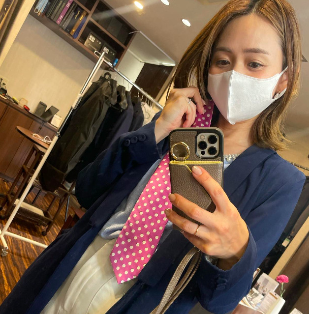比嘉千春の結婚指輪画像